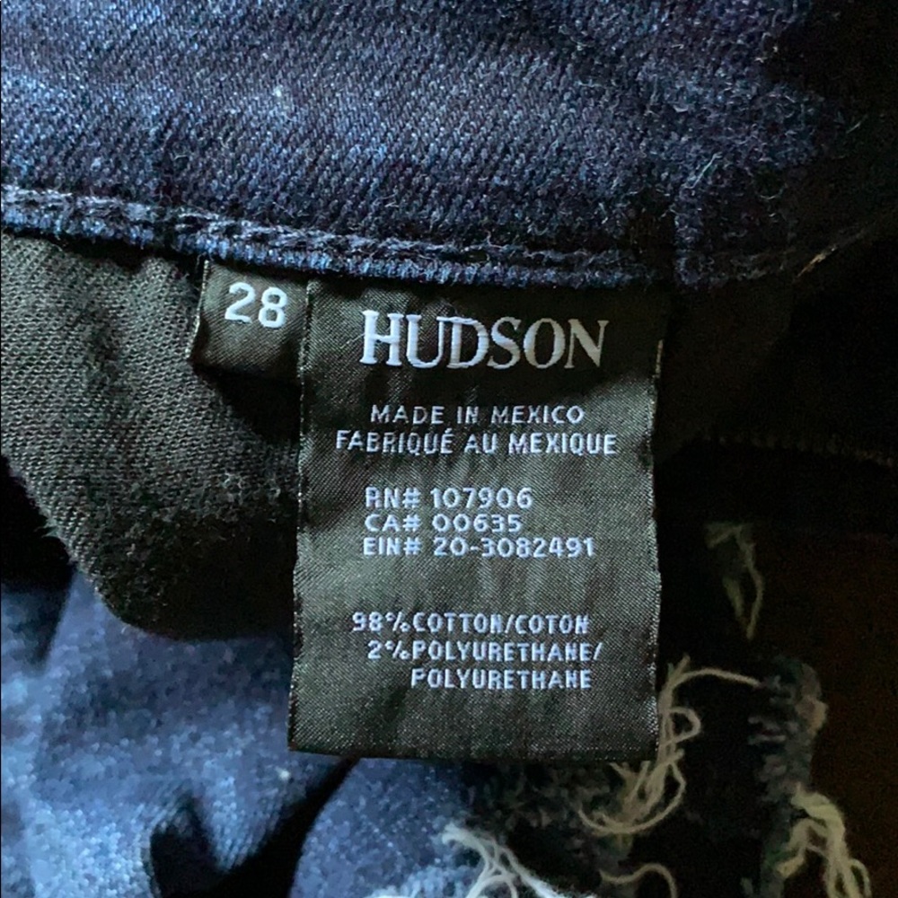 Size 28 Hudson denim shorts - Picture 3 of 3